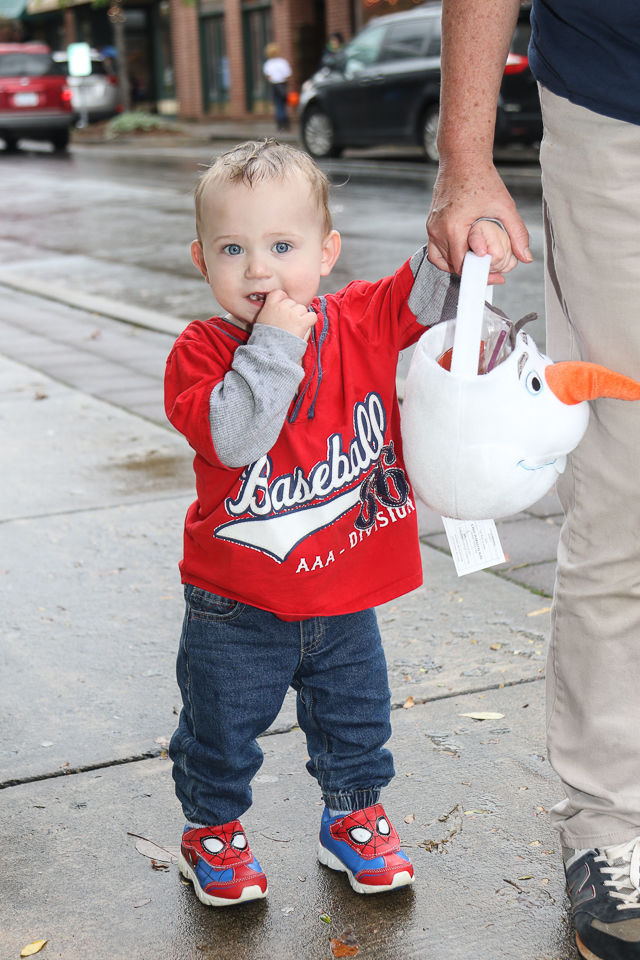 Halloween Trick or Treat Downtown Morganton 2019-9449.JPG